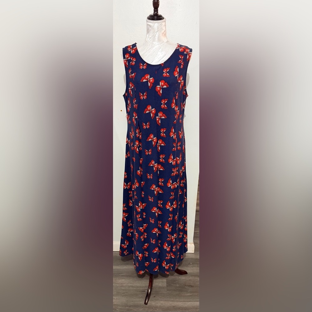 Reborn (Bundle) 2 Maxi Dresses with Red Butterflies and Blue With White Florals - Picture 6 of 9